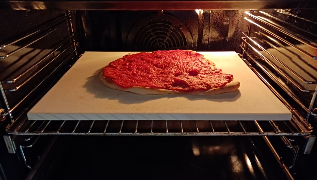 guida all'acquisto della pietra refrattaria per pizza da forno
